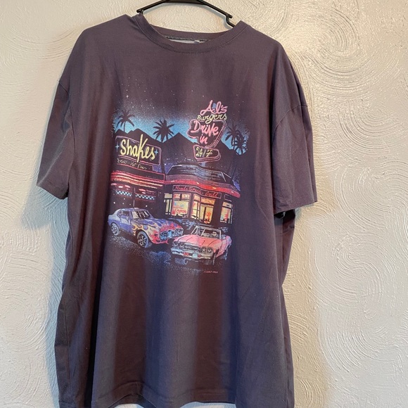 Phalopha Graphic T Shirt size XL - Picture 1 of 2